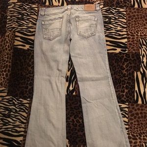 Size 7 American Eagle boyfriend jeans